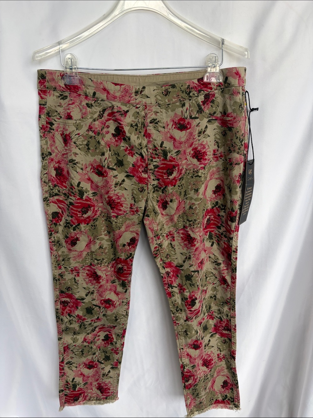 DG2 Pink Floral & Kahki Print Ankle Jeans Size PL Raw Edge Hem, 26” inseam